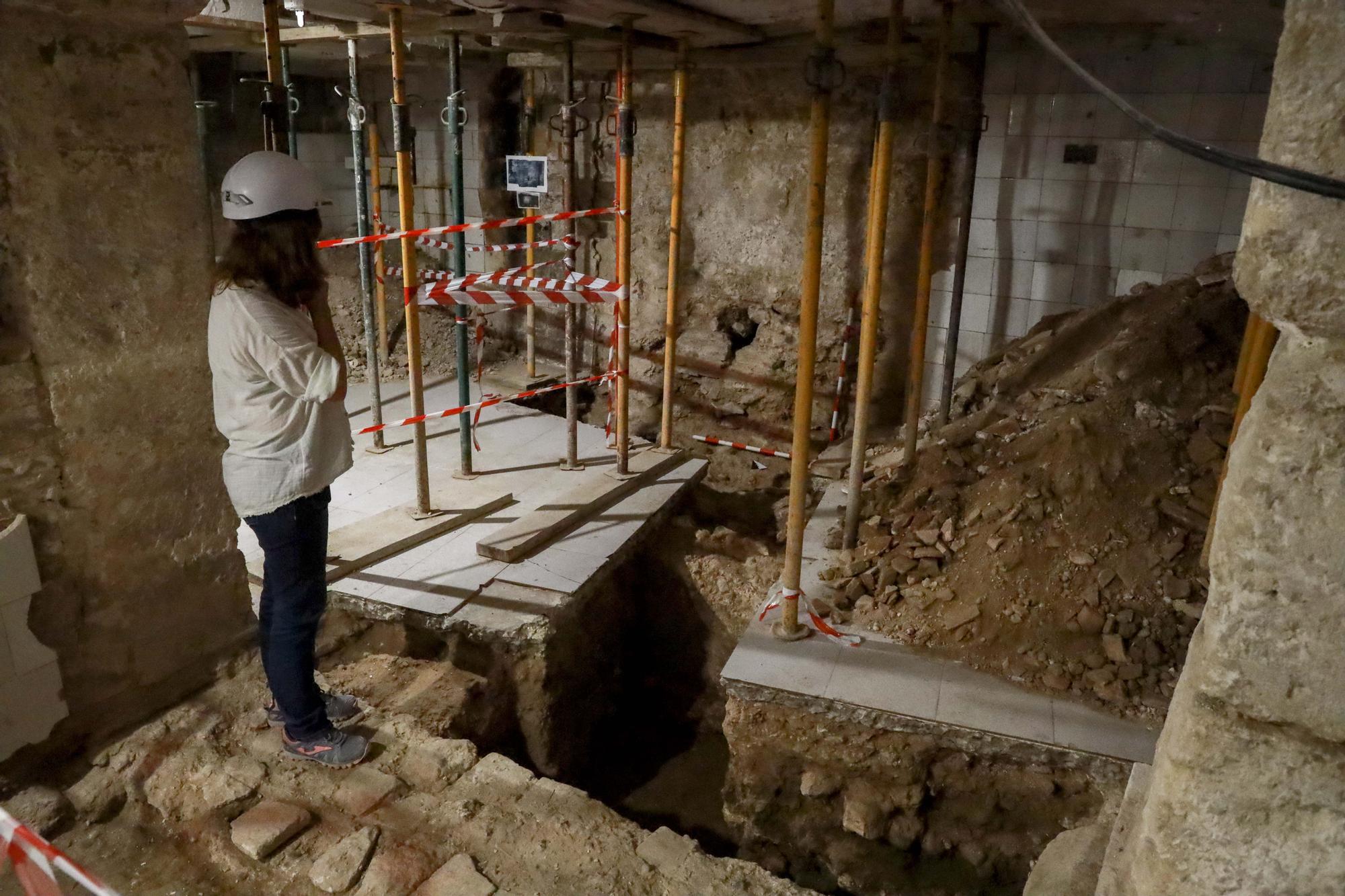 Los restos de la muralla árabe de València que recorren la ciudad