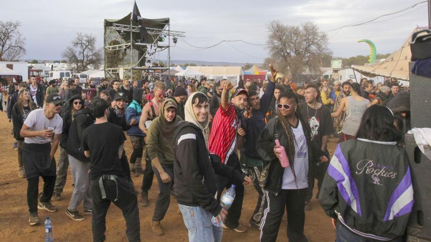 Despliegue de la Guardia Civil ante una ‘rave’ en un paraje de Granada