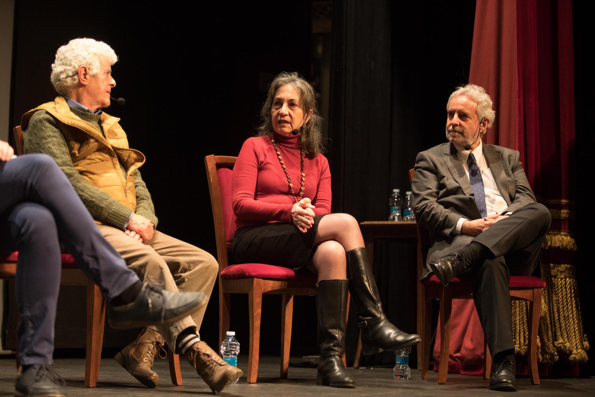 Encuentro cultural sobre Berlanga y las Fallas, organizado por Levante-EMV en el Teatro Talía.