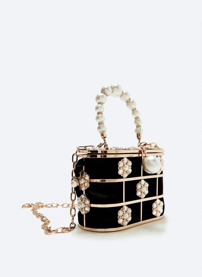 Bolso caja con rosetones de perlas