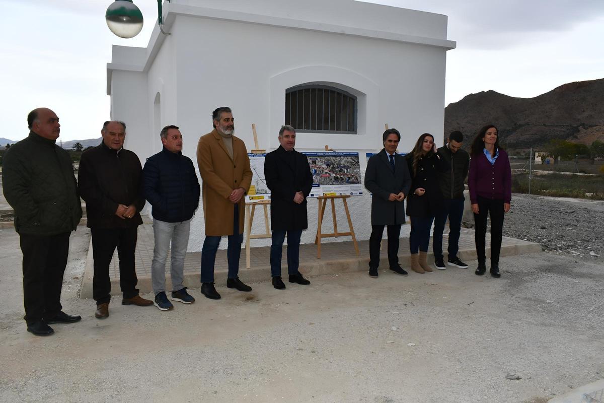 Un momento de la presentación de las obras de la MCT en las que se han invertido casi 12 millones de euros con la presencia de alcaldes y ediles de seis municipios de la Vega Baja
