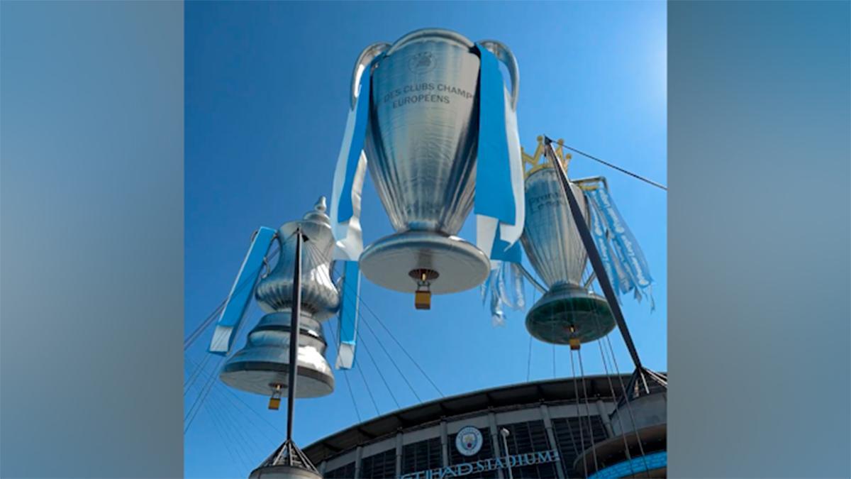 ¡El City hace volar su triplete por Manchester!
