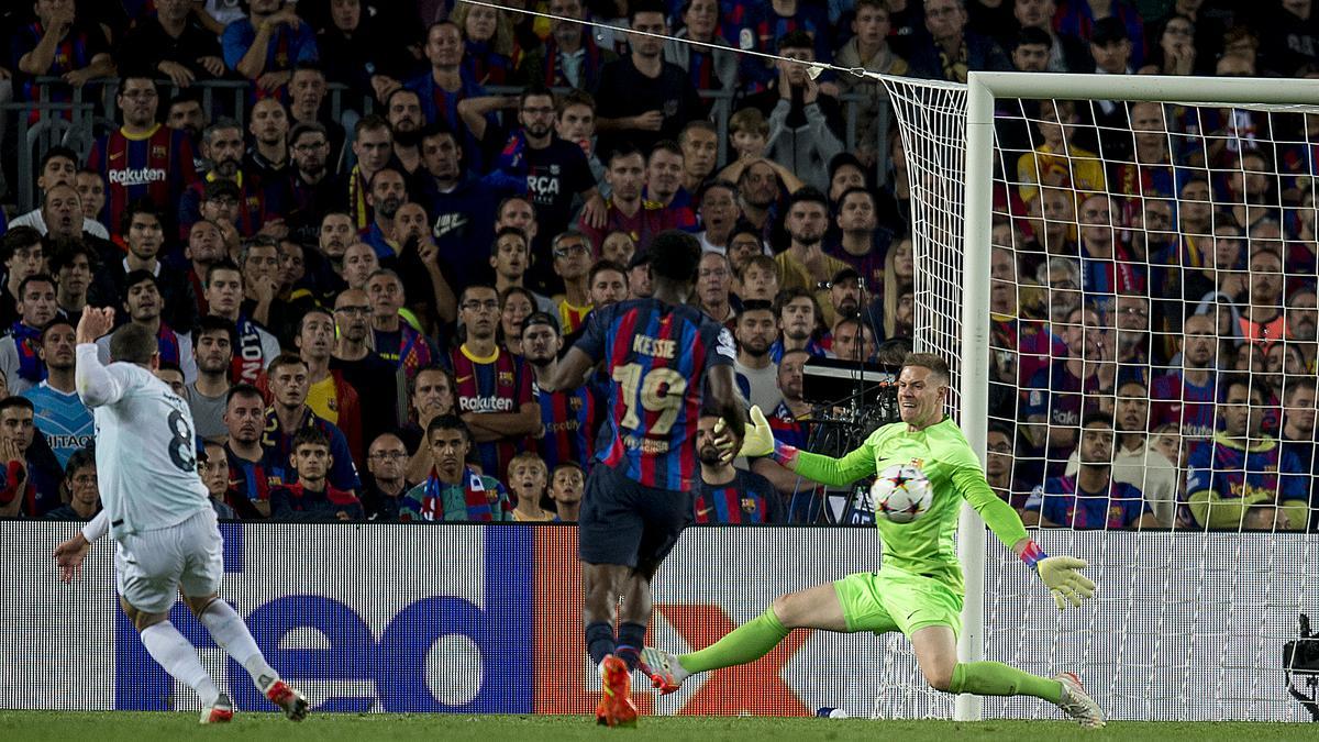 Gosens supera a Ter Stegen en el tercer gol