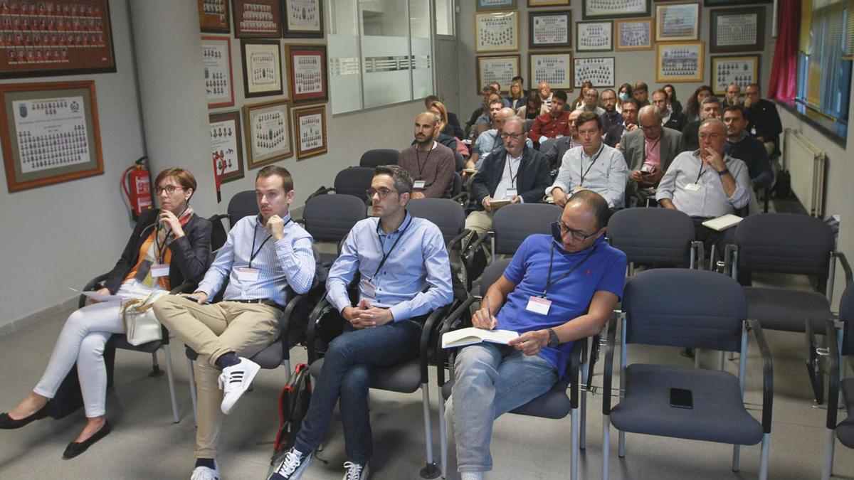 Asistentes al congreso que se celebra en la Facultad de Ciencias de Ourense. |   // IÑAKI OSORIO