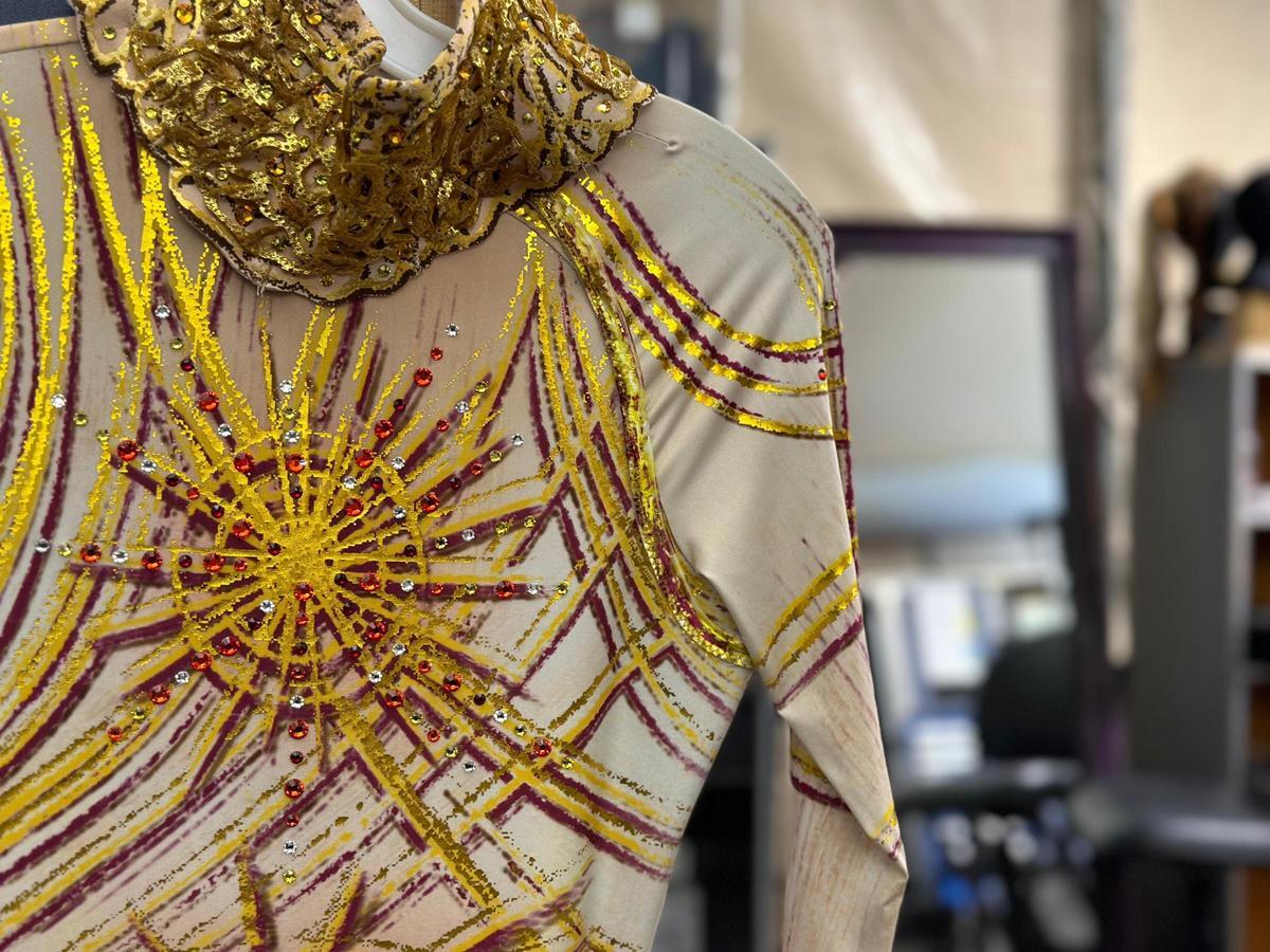 Trajes con swarovski de los artistas acróbatas del Circo del Sol.