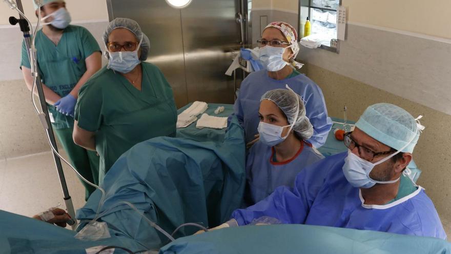 Sanidade renovará cien unidades de anestesia en hospitales de las siete áreas sanitarias