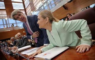 El tribunal que evaluó el trabajo de fin de máster de Cifuentes era ilegal