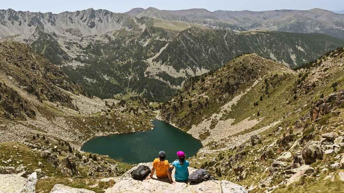 Panorámica del Estany Blau, en Andorra.