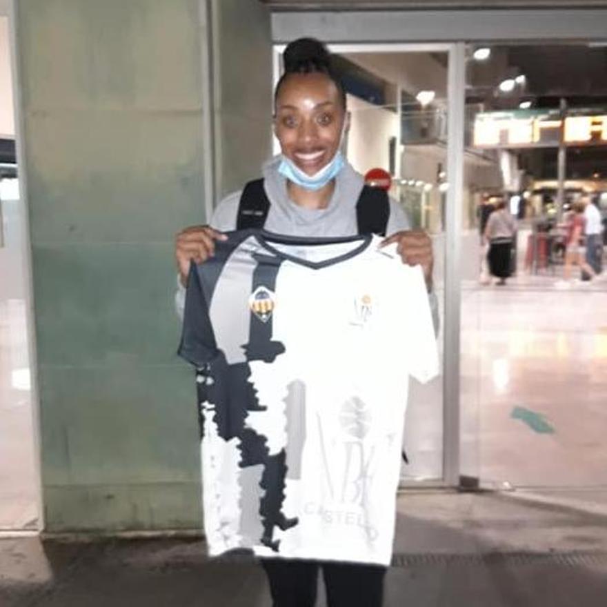 A&#039;Shanti Coleman el pasado mes de septiembre, a su llegada al Nou Bàsquet Femení