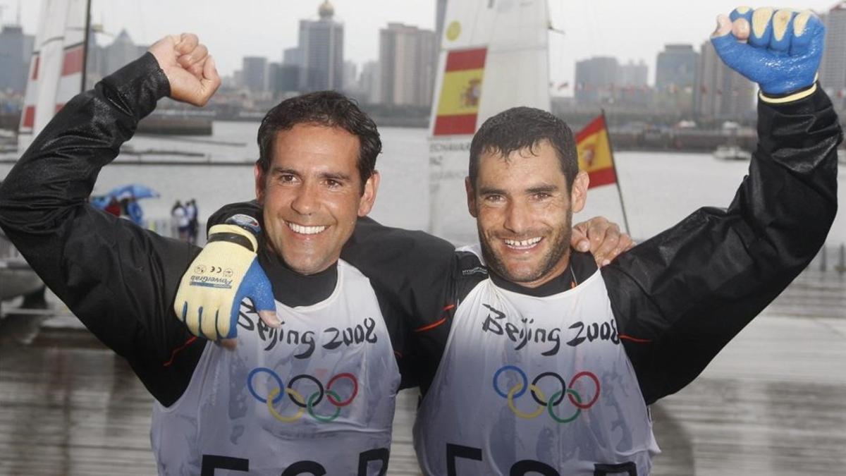 Fernando Echávarri, a la izquierda, junto a Antón Paz, cuando ganó la medalla de oro en los Juegos Olímpicos de Pekín 2008