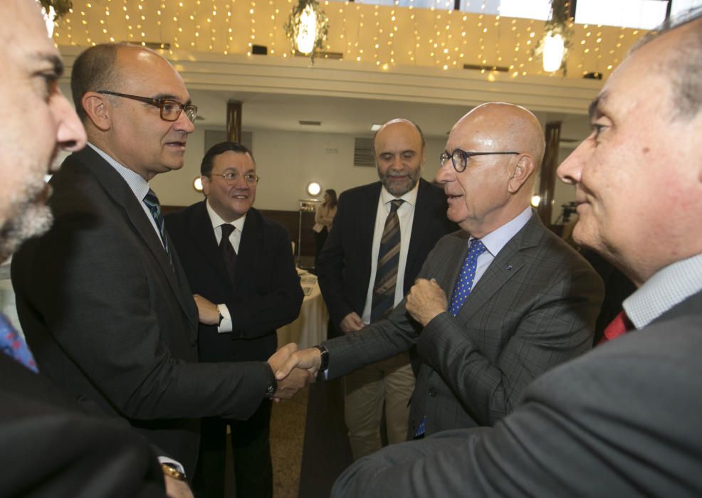 Desayuno con Duran i Lleida en el Maestral