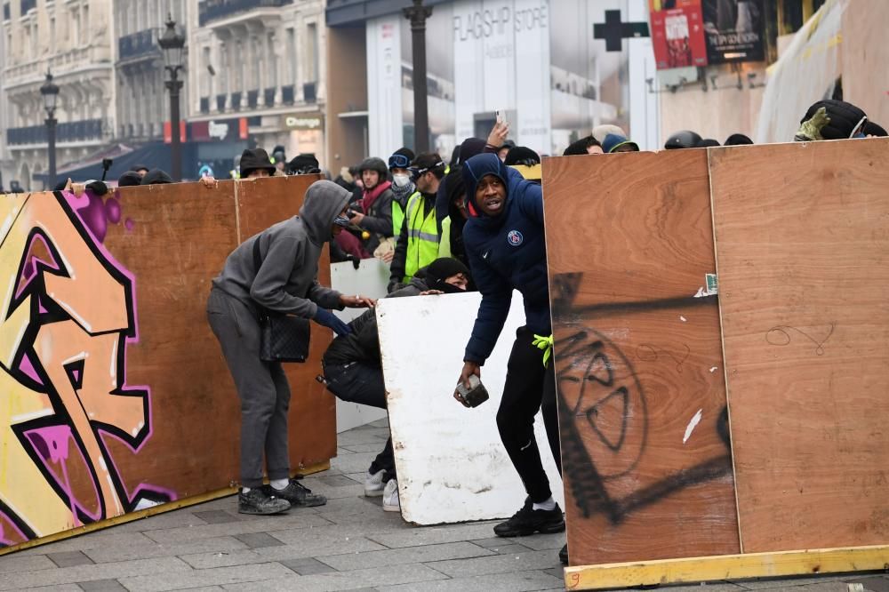 Protesta de los ''''chalecos amarillos'''' en París