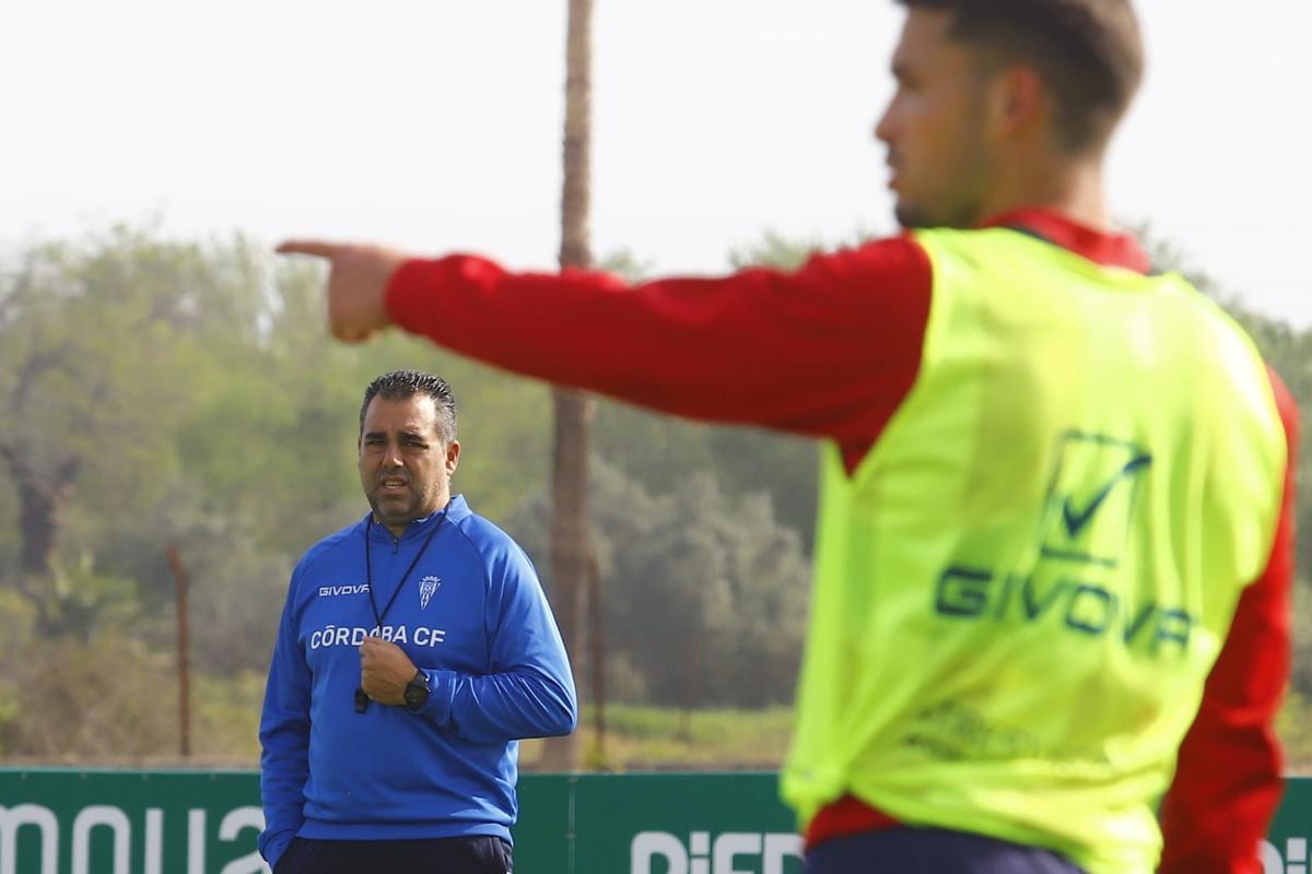 Germán Crespo, junto a José Alonso, durante la sesión de este viernes.