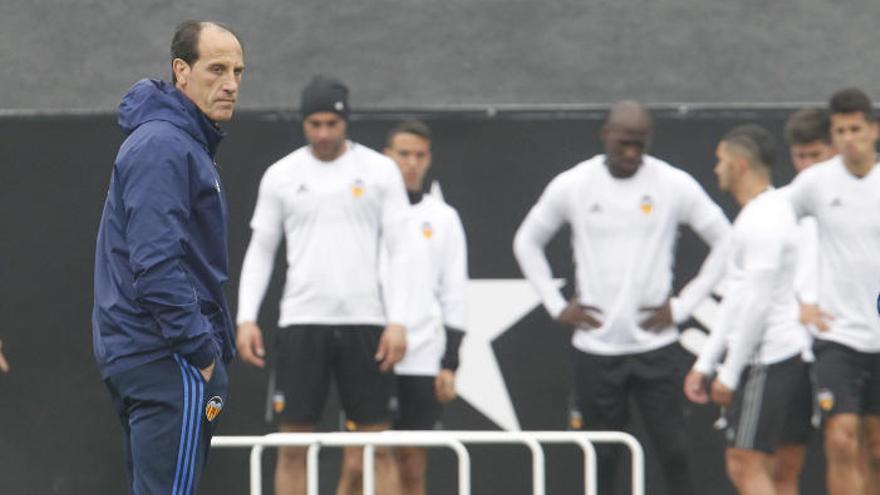 El once del Valencia en el Calderón se va a aclarando.