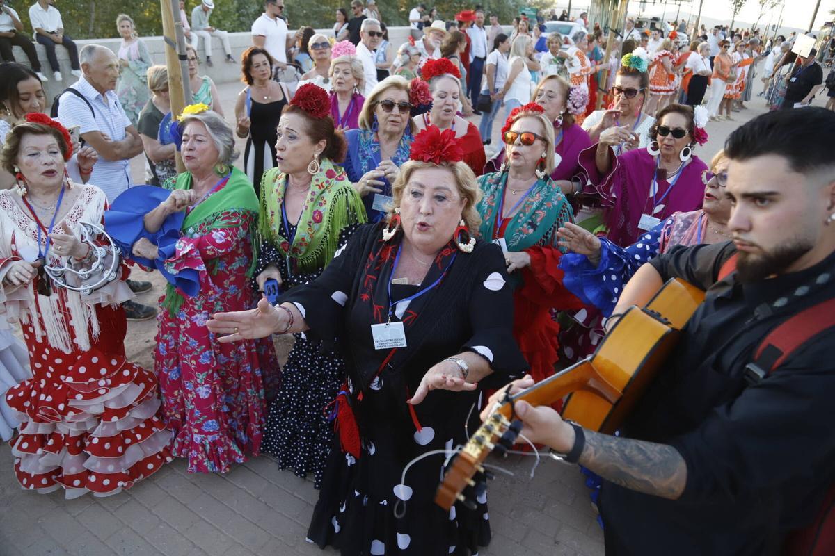 El pasacalles rociero en la Feria de Córdoba, en imágenes