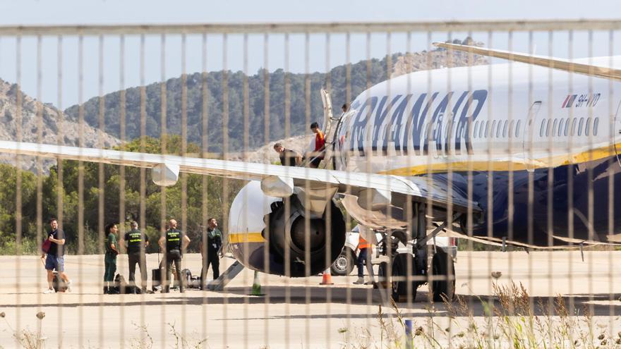 Esto es lo que se sabe del hombre que amenazó con una bomba en el aeropuerto de Ibiza