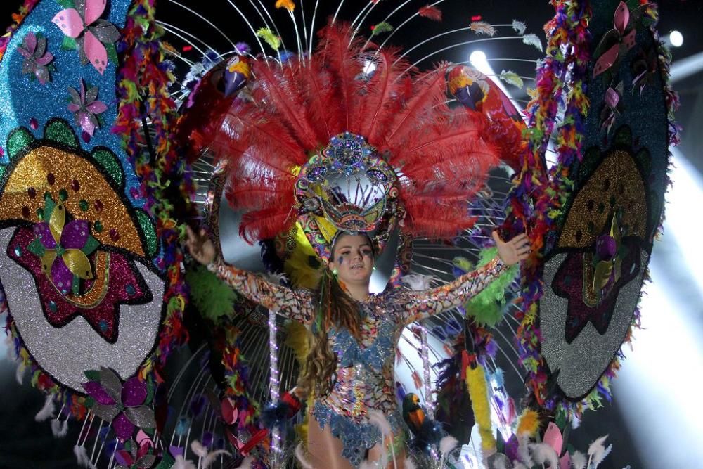 Andrea Guerrero, de la comparsa Los Gnomos, reina infantil del Carnaval de Cartagena 2017