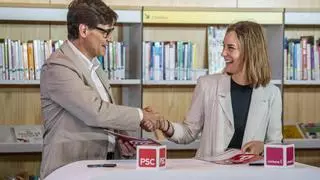 Illa y Albiach firman en un barrio obrero de Cornellà el acuerdo de investidura PSC-Comuns