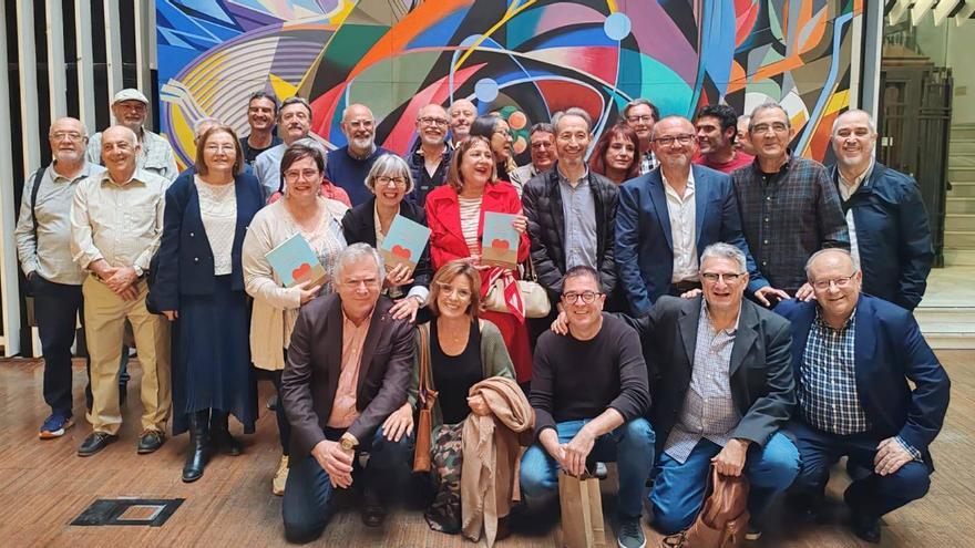 Algunos de los poetas participantes.