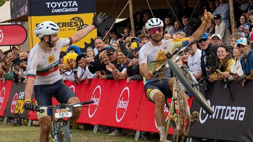 El ibicenco Enrique Morcillo logra un notable 7º puesto en la Cape Epic