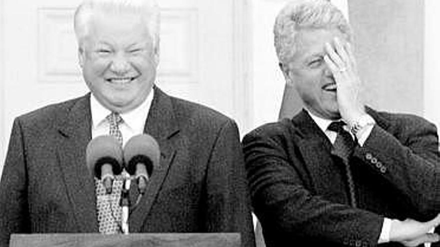 Yeltsin y Clinton, en la célebre rueda de prensa.