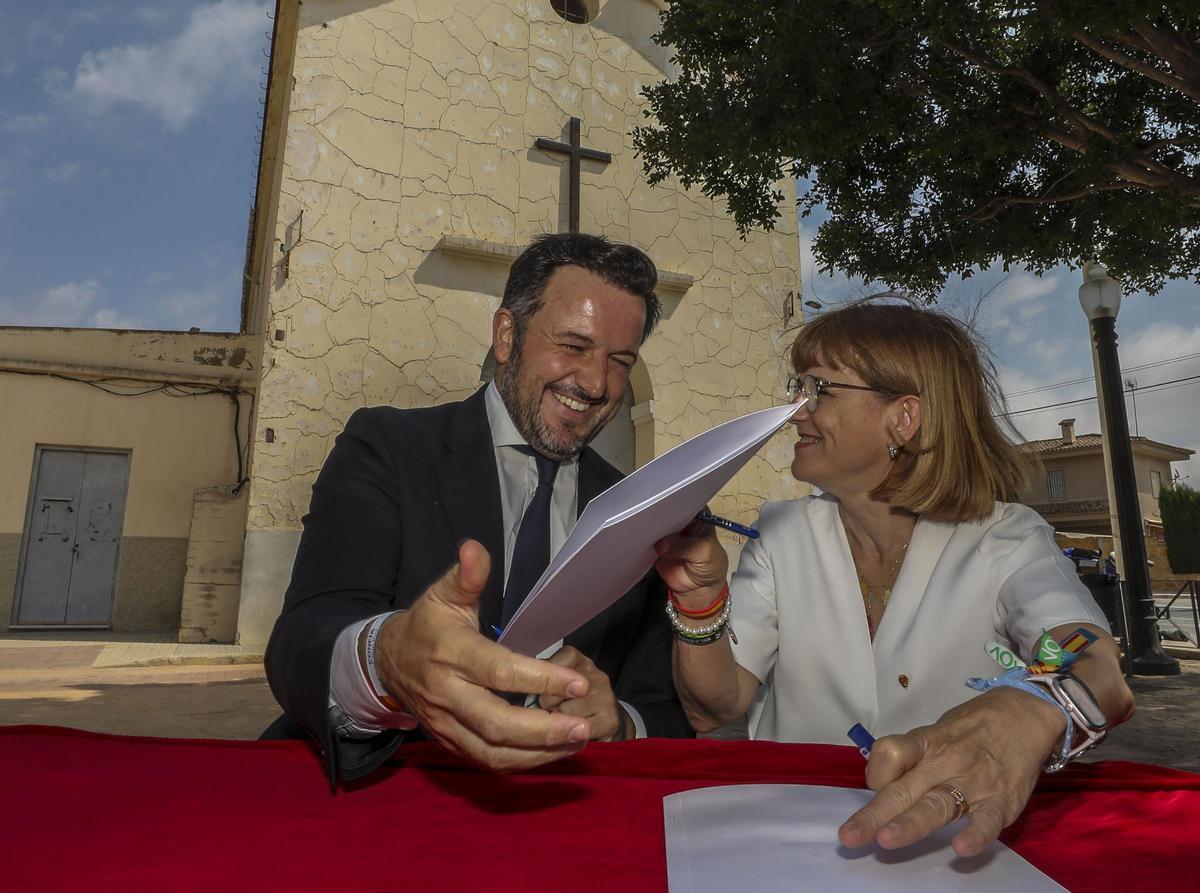 Ruz y Rodil, en Valverde, durante la firma del pacto