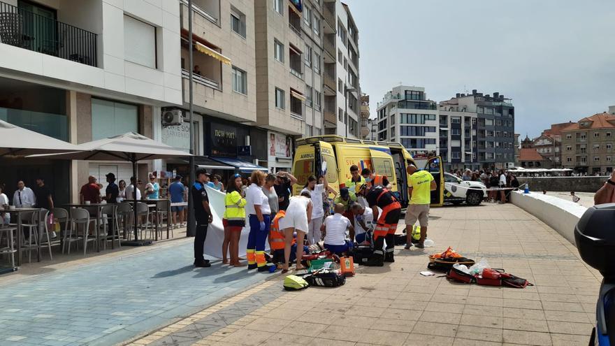 Los efectivos de emergencias atienden al septuagenario