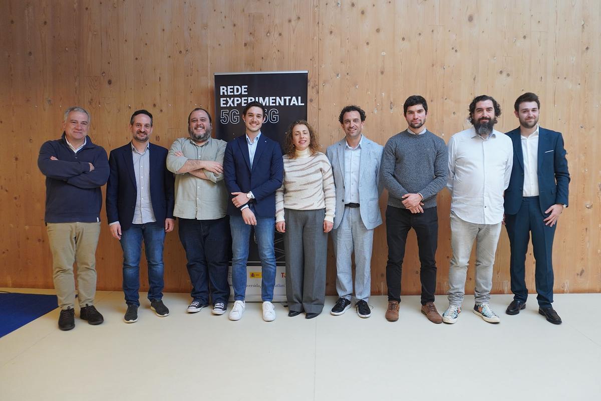 Asistentes a la jornada sobre la red experimental 5G y 6G en el edificio Redeiras.