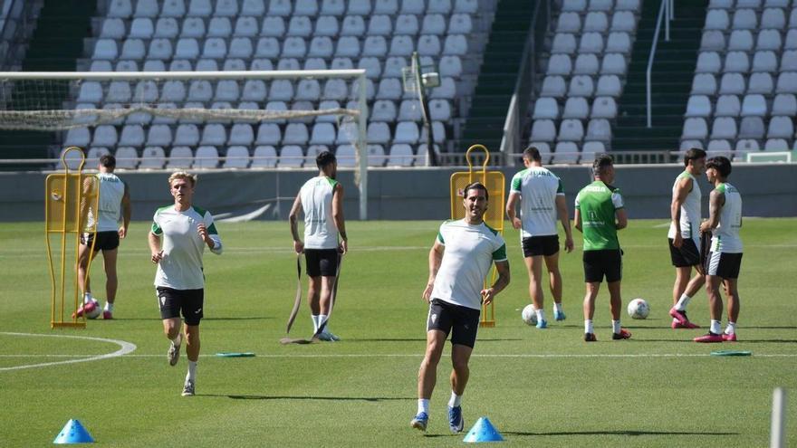 La cantera, recurso de urgencia para el Córdoba CF: Ania mira al filial ante la plaga de bajas