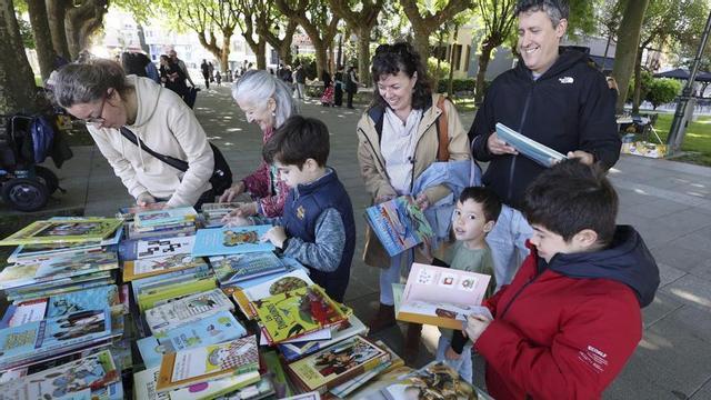 Feira do Libro Usado, este domingo na Alameda de Marín.