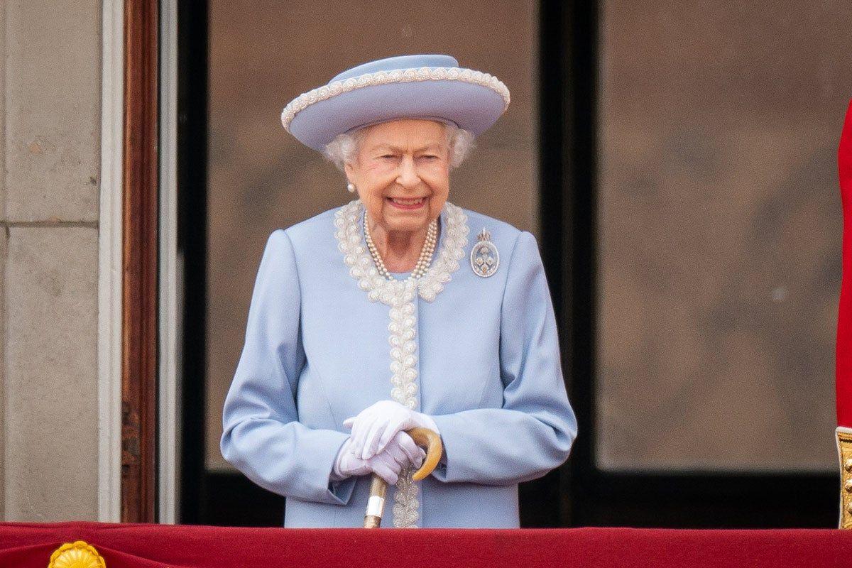 La reina Isabel II durante el desfile Trooping The Colour