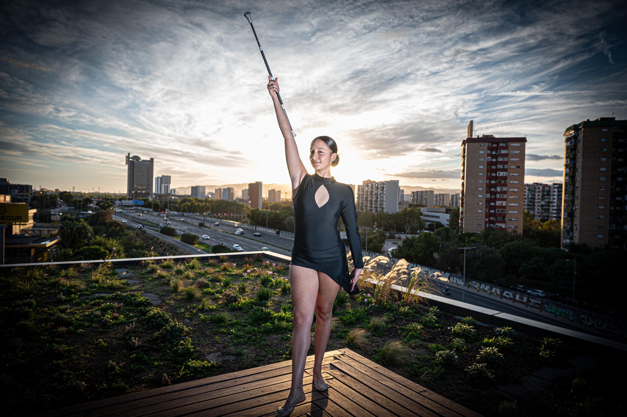 Paula Heredia, campeona de Europa, de España y de Catalunya de 'twirling' y premio Cultura Gitana 8 de abril de Deporte.