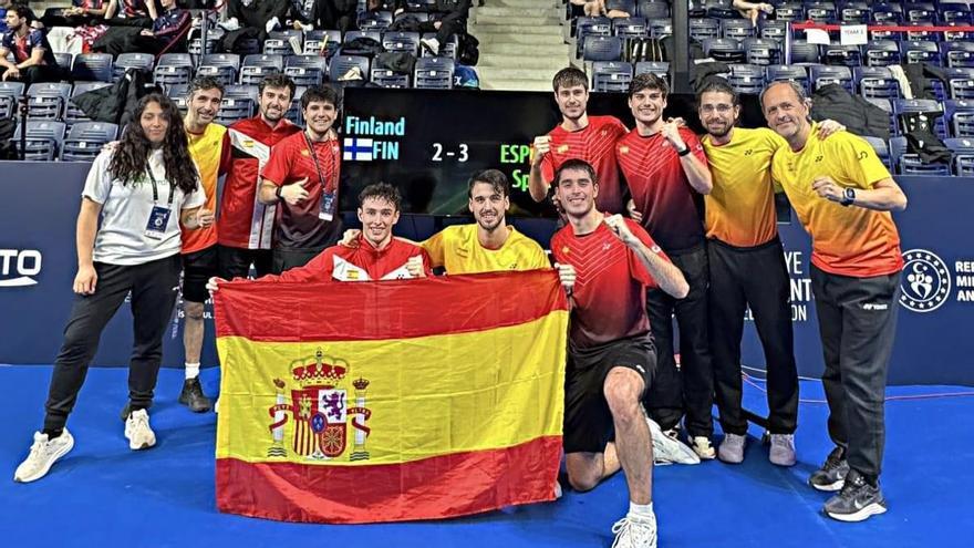 Jacobo Fernández da un punto histórico a España