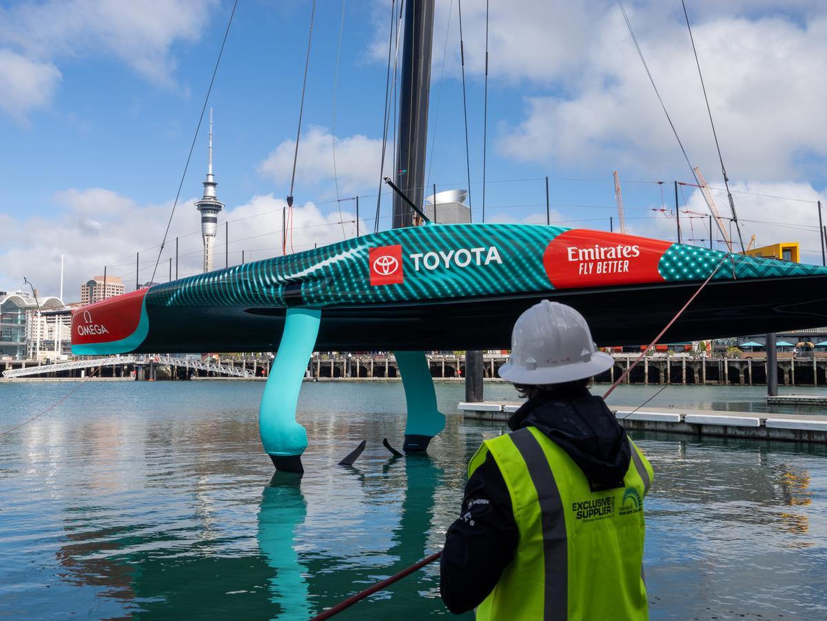 Emirates Team New Zealand desvela el AC75 con el que defenderá el título de la Copa América de vela en Barcelona