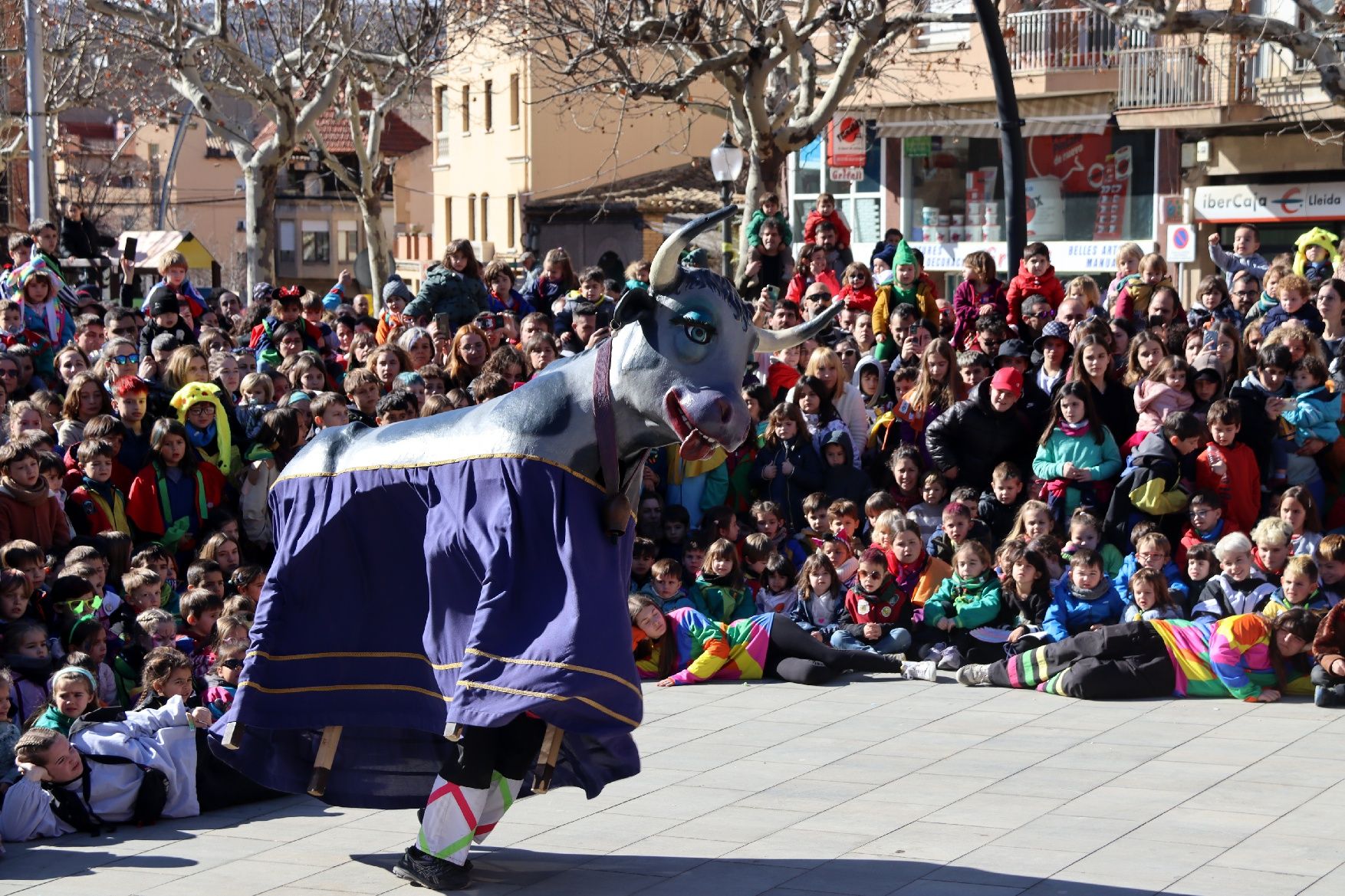 Els infants de Solsona s'apoderen del Carnaval: "Són dies de disbauxa i avui la festa és per a nosaltres "