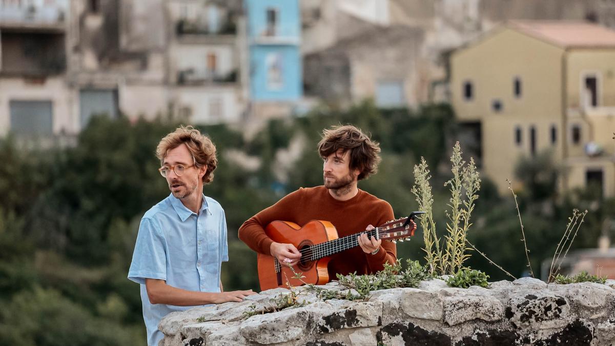 Erlend Øye i Eirik Glambek Bøe, Kings of Convenience.