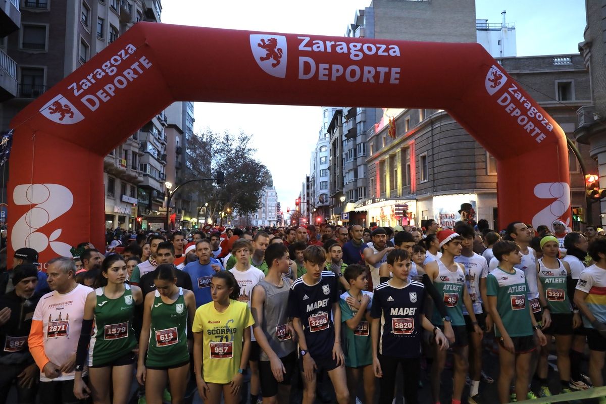 EN IMÁGENES | Zaragoza celebra su decimoctava edición de la San Silvestre