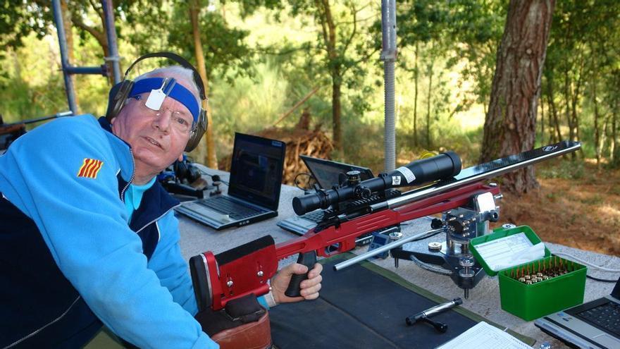 Vinaròs tiene un campeón de España de tiro con ¡75 años!