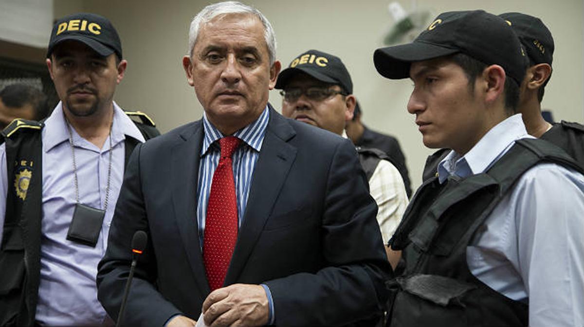 El expresidente de Guatemal, Otto Pérez Molina, entra en prisión. 