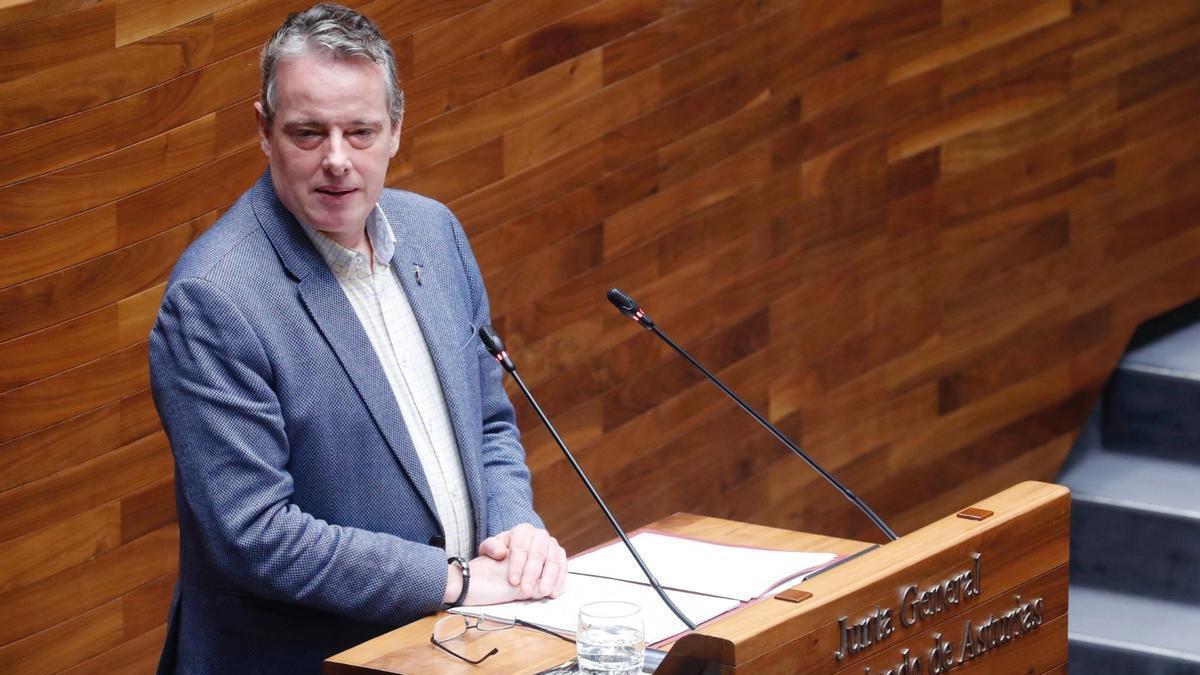 El consejero de Medio Rural Marcelino Marcos