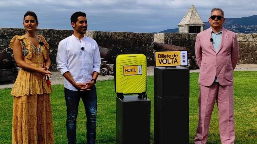 Boris Izaguirre se deja enamorar por Baiona acompañado por Rafa Durán