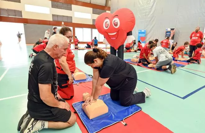 La cantera del CV San Roque aprende a salvar vidas