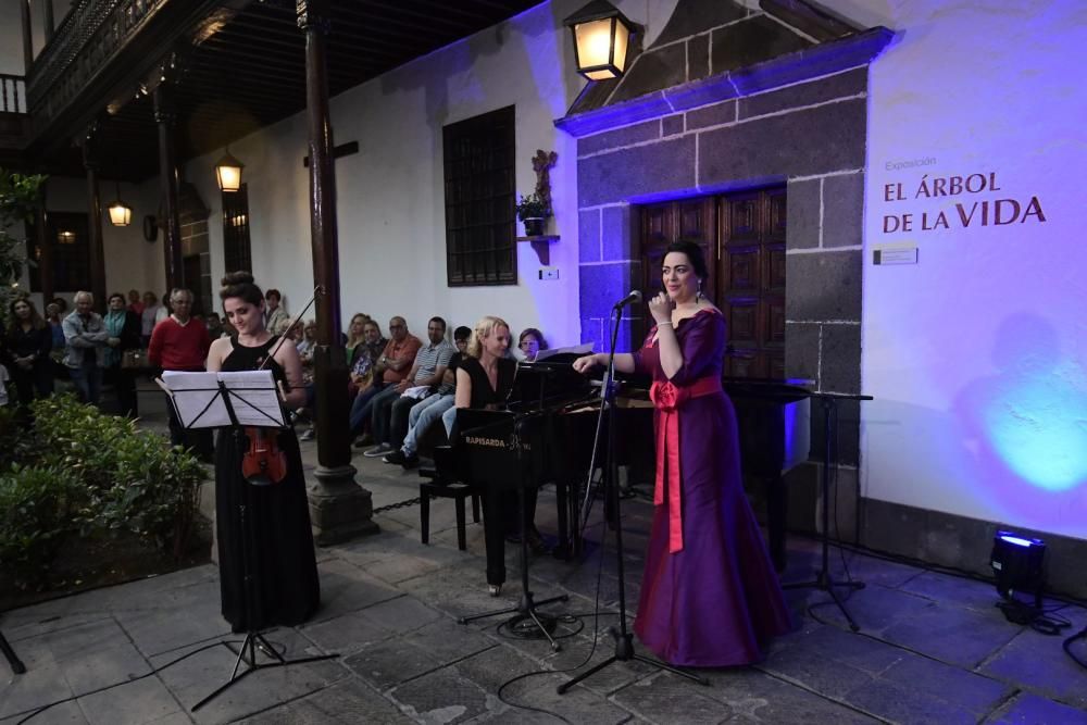 Música en los patios de Vegueta por las Fiestas Fu