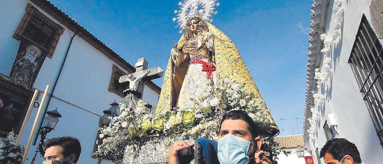 Rosario celebrado en la plaza de Capuchinos en octubre de 2020.