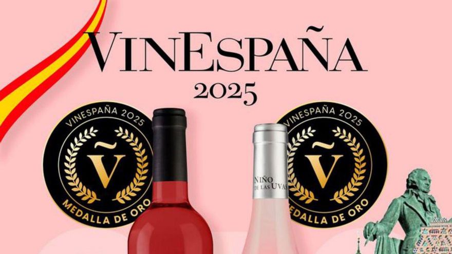 Dos de los vinos premiados de la cooperativa de Bullas Bodegas del Rosario.