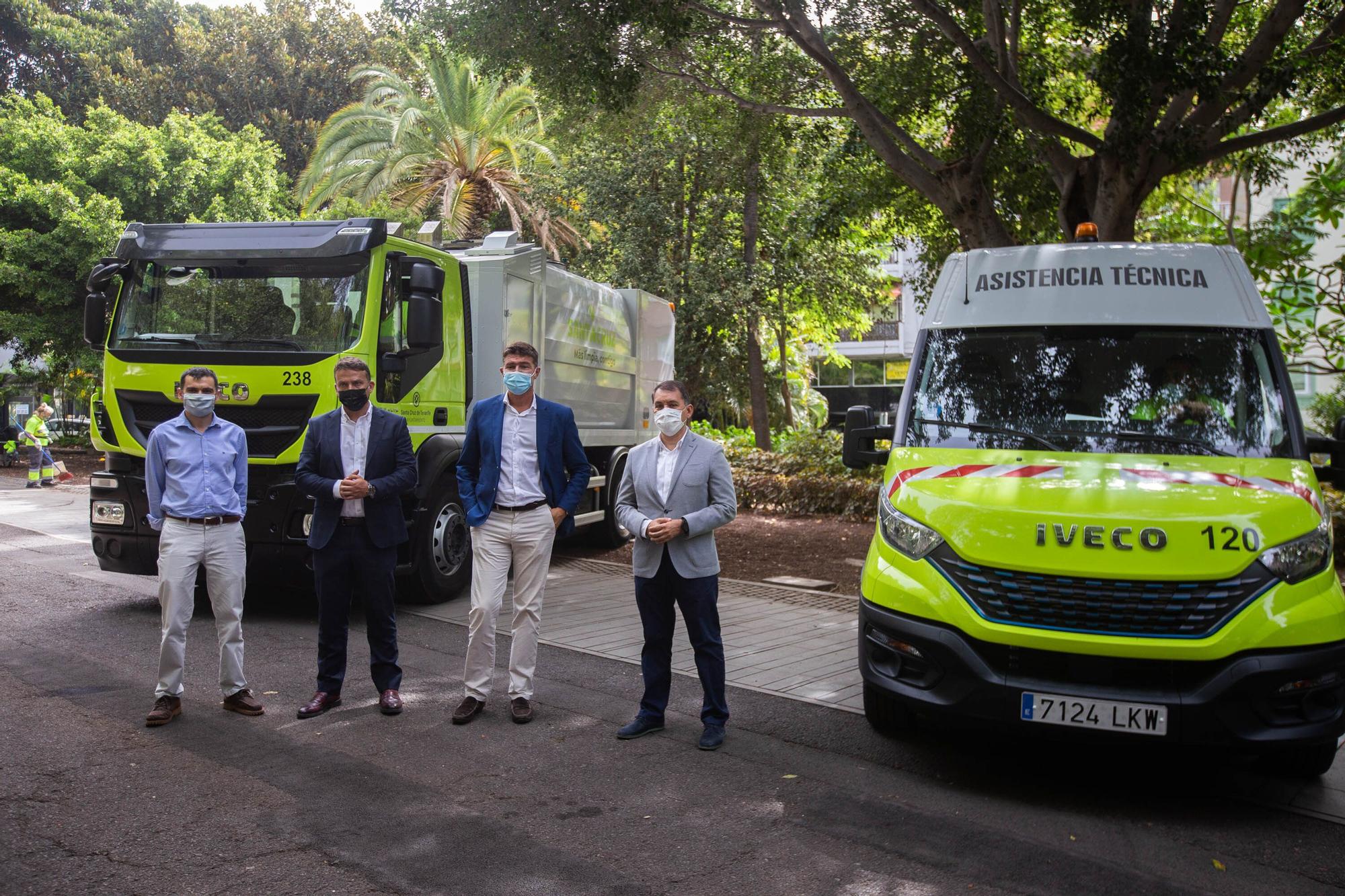 Presentación de los nuevos vehículos del servicio de limpieza municipal