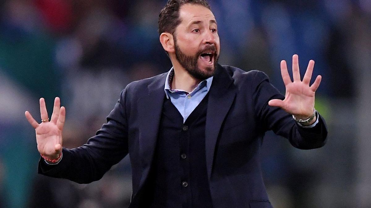 Pablo Machín dando instrucciones, durante un partido.
