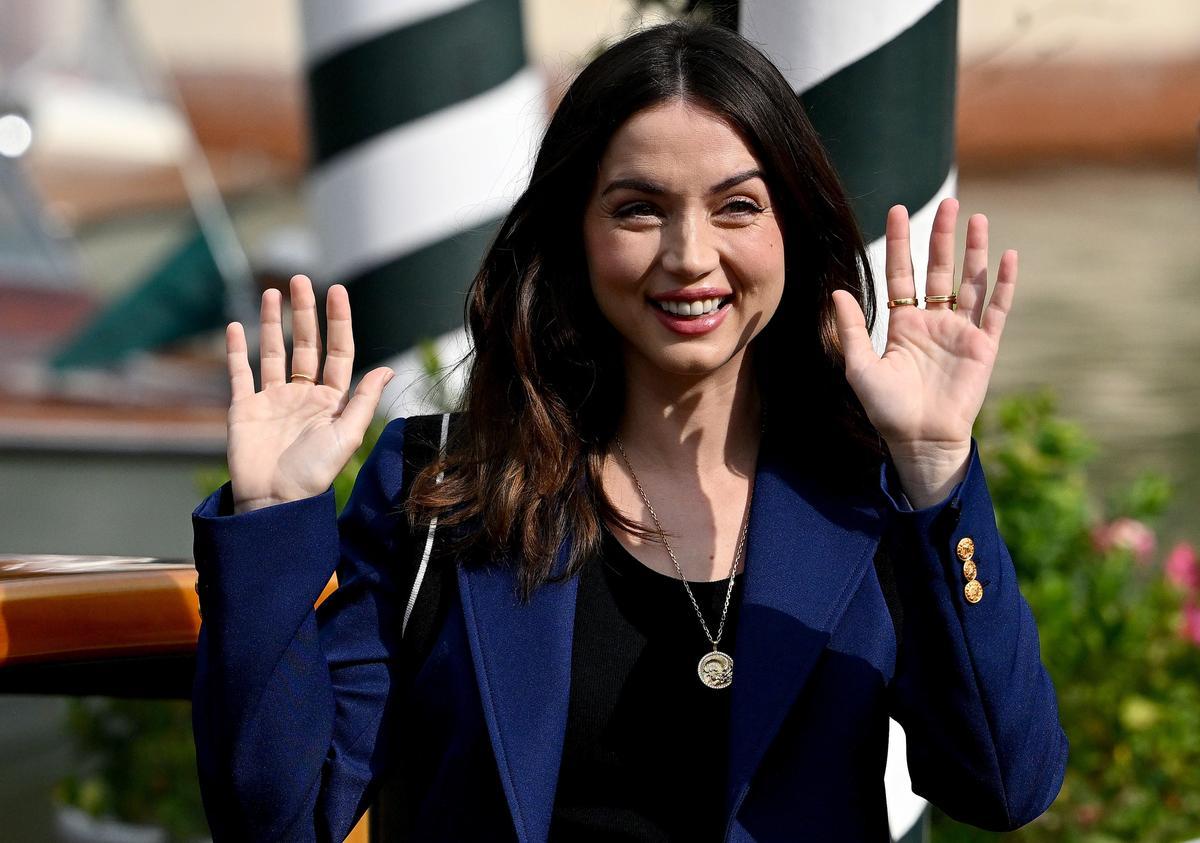 Ana de Armas deslumbra en el Festival de Cine de Venecia