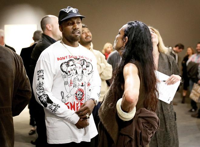 Kanye West da la nota con su desfile 'Yeezy Season 5' en la NYFW