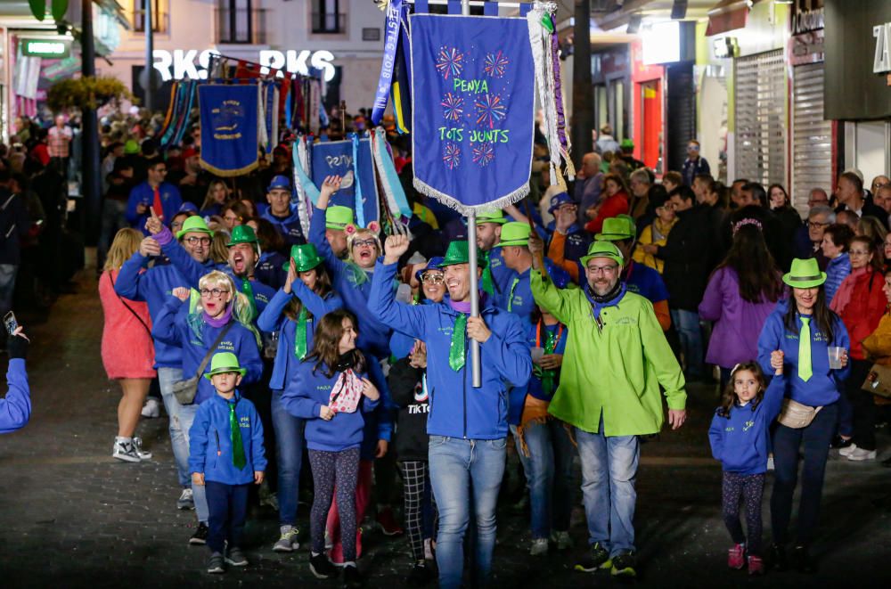 Fiestas Mayores Patronales de Benidorm: Un río de peñas y festeros.